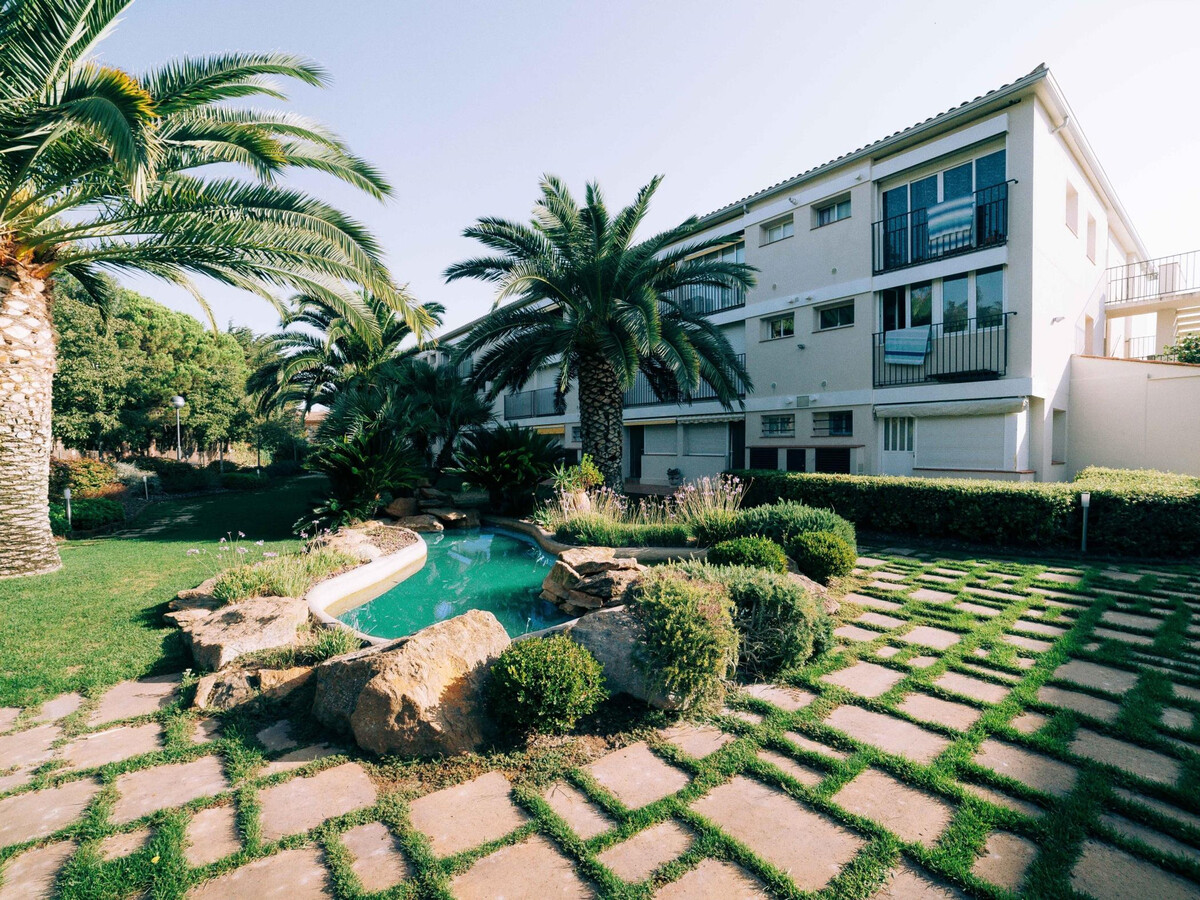 Appartement 40 m² rénové, piscine & jardin à Calella - Photo 12
