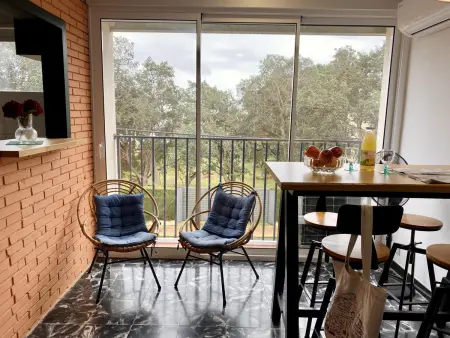 Location appartement à Calella de Palafrugell, Appartement Rénové avec Piscine, Jardin et BBQ, à 10 min de la Plage de Palafrugell