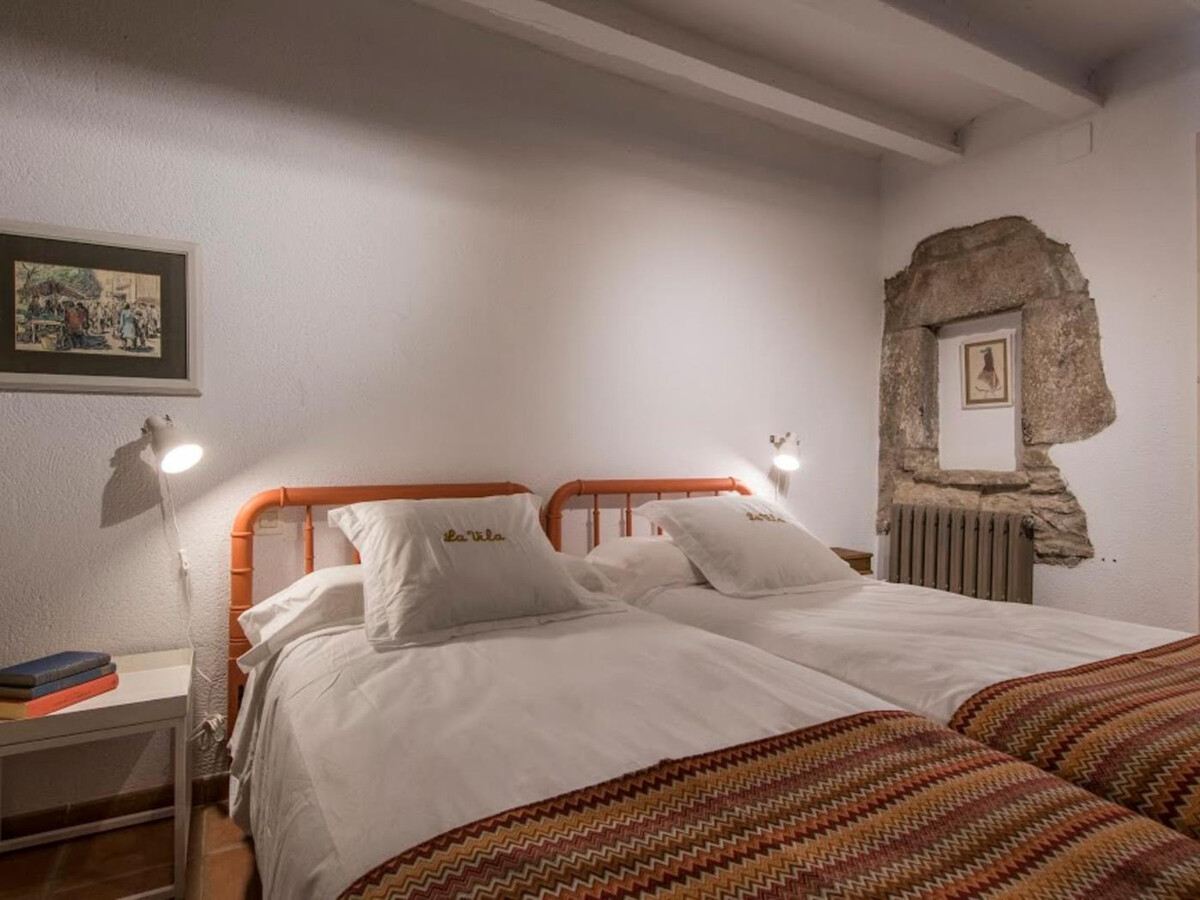 Gîte catalan du XIe siècle, 6 personnes, cheminée - Photo 10