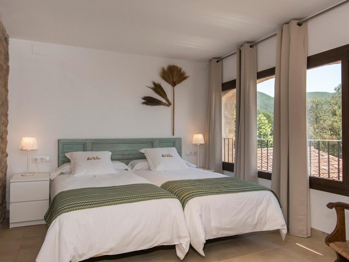 Gîte catalan du XIe siècle, 6 personnes, cheminée - Photo 11