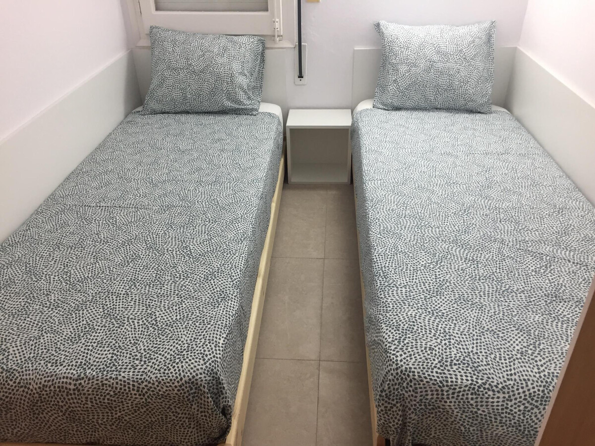 Appartement 6 pers. au centre, climatisé, 2 min de plage - Photo 8