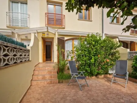 Location villa à Palamós, Grande maison familiale à 5 min de la plage avec terrasse et tout confort à Palamós