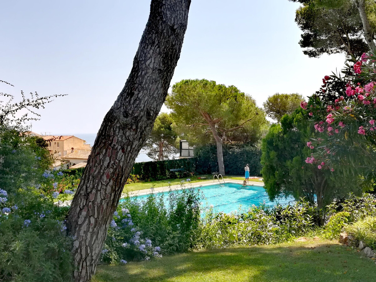 Appartement rénové 4 pers. avec piscine à Calella de Palafrugell - Photo 12