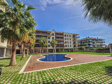 Location appartement à Cambrils, Bel appartement au bord de mer avec jardin et piscine proche Cambrils