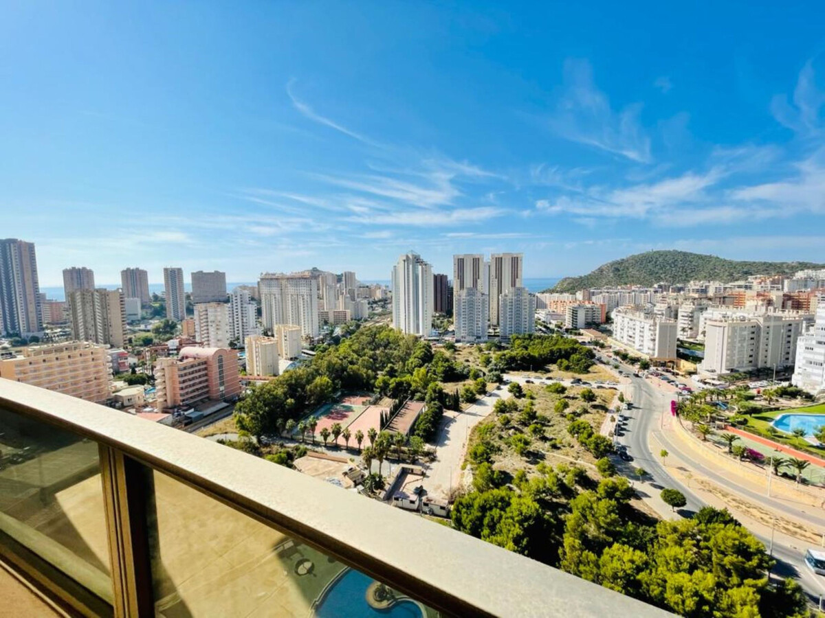 Appartement 18e étage, terrasse, climatisation, piscine - Photo 6