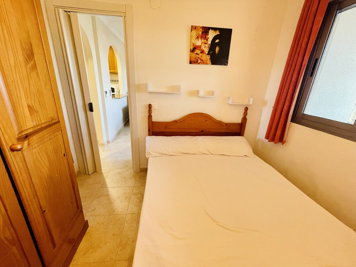 Appartement 18e étage, terrasse, climatisation, piscine - Photo 12