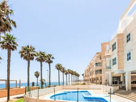 Apt Marina El Faro II - Vue mer à Roquetas de Mar : photo 5