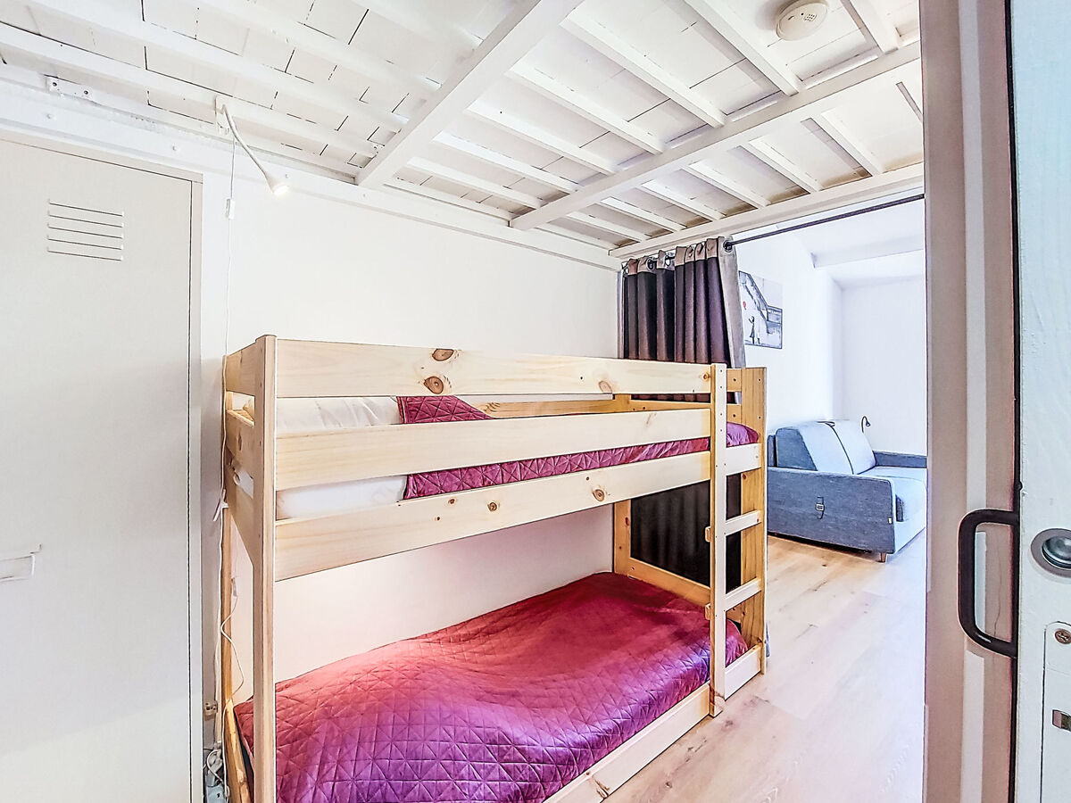 Studio rénové 28 m² avec terrasse 15 m² à Saint Cyr - Photo 10