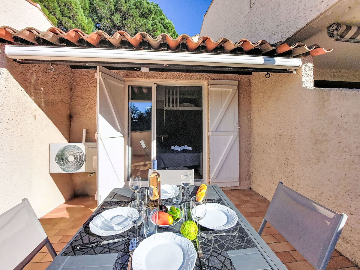 Studio rénové 28 m² avec terrasse 15 m² à Saint Cyr - Photo 16