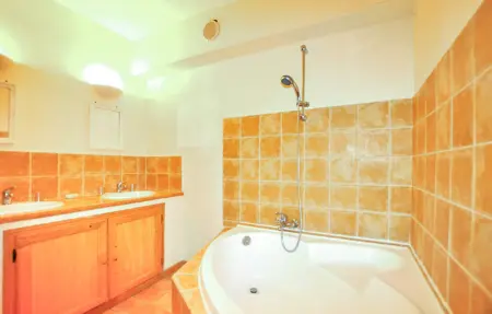Maison 4 chambres piscine partagée à Portel des Corbières : photo 28