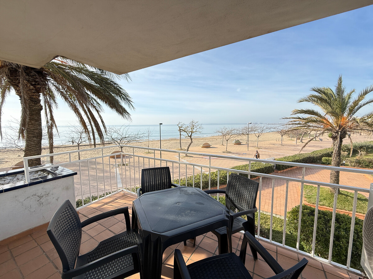 Appartement bord de mer avec parking à Roses - Photo 1
