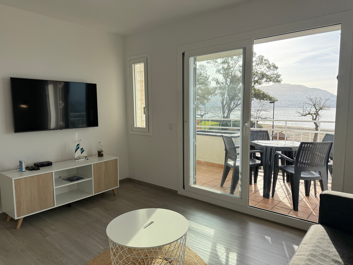 Appartement front de mer à Roses avec balcon et parking - Photo 6