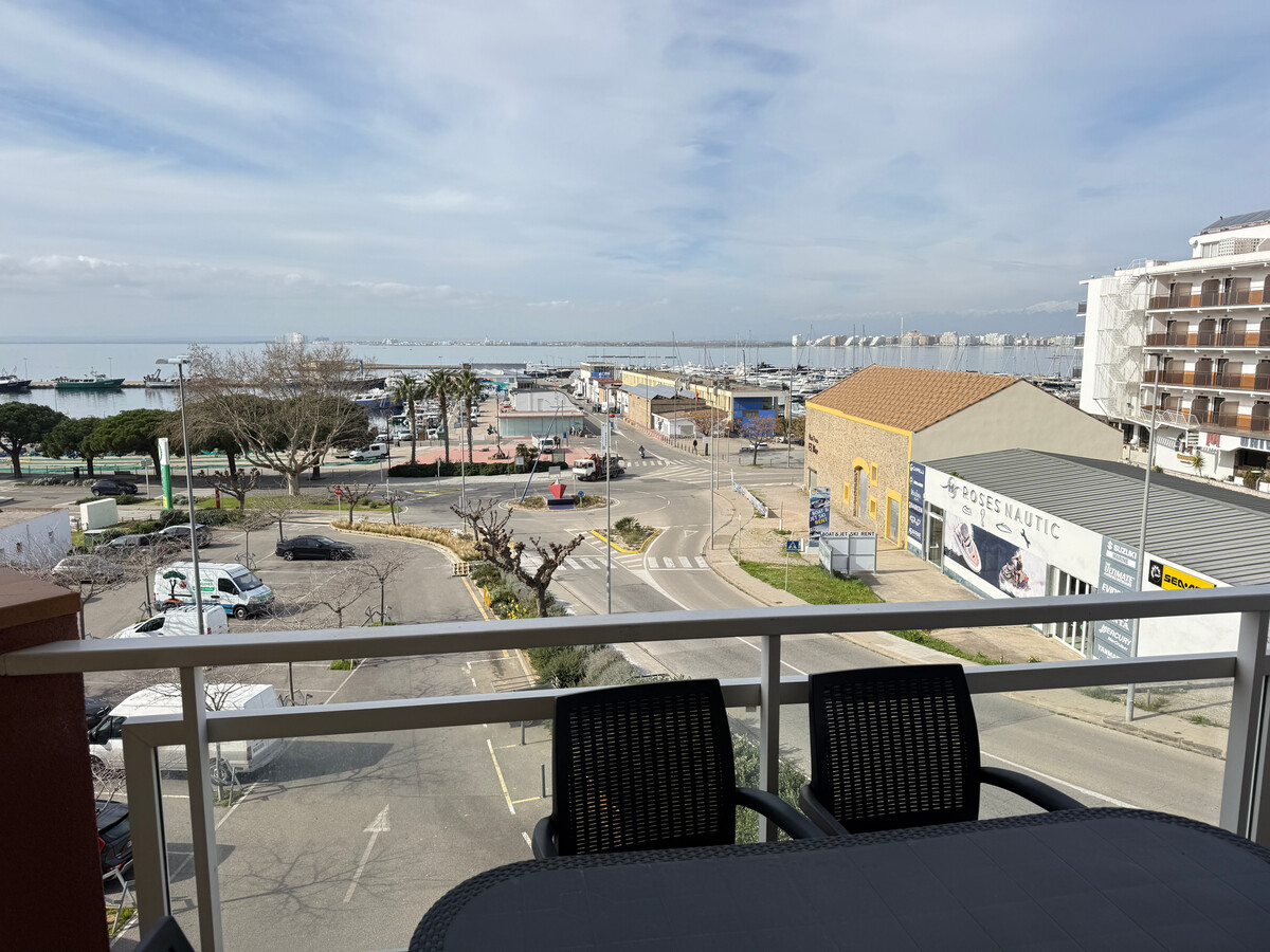 Appartement 4 pers. avec balcon vue mer près du port de Roses - Photo 4