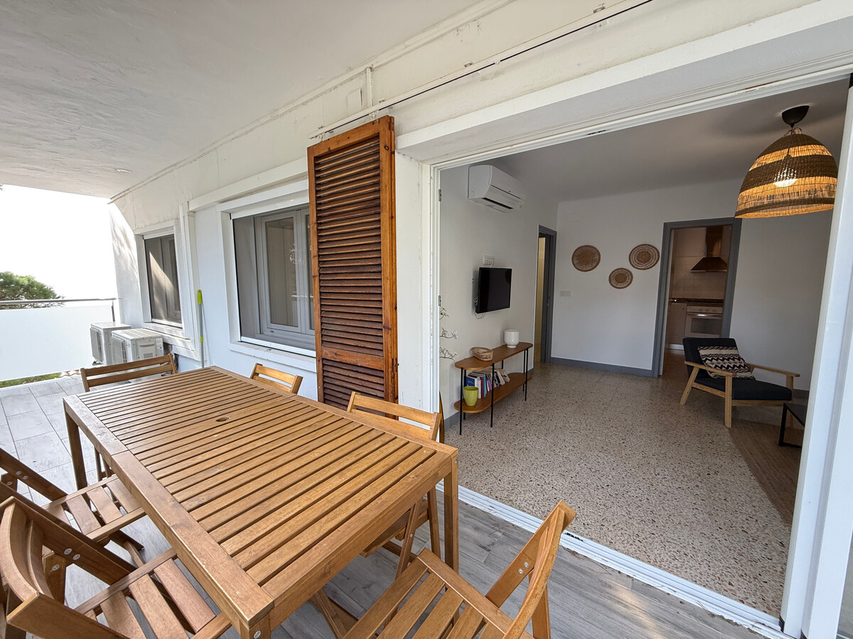 Appartement 3 chambres à Roses, terrasse face à la plage - Photo 3