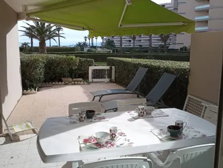 Location appartement à Canet Plage, Appartement RDC avec Terrasse Accès Mer pour 4, à Canet-Plage