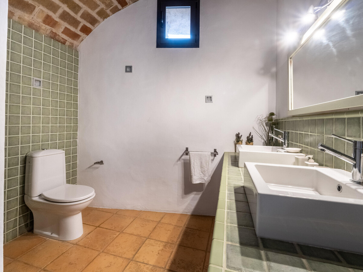 Mas catalan 250 m², piscine partagée, Costa Brava - Photo 21