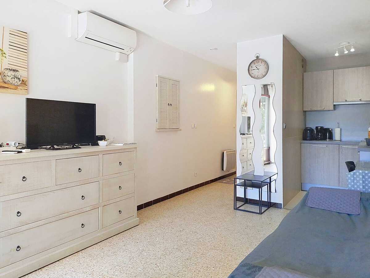 Studio climatisé 25 m² avec parking à Bormes-les-Mimosas - Photo 4