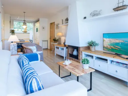 Appartement moderne sur la falaise, terrasse vue mer à Calella de Palafrugell : photo 9