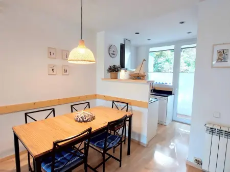 Appartement moderne sur la falaise, terrasse vue mer à Calella de Palafrugell : photo 11