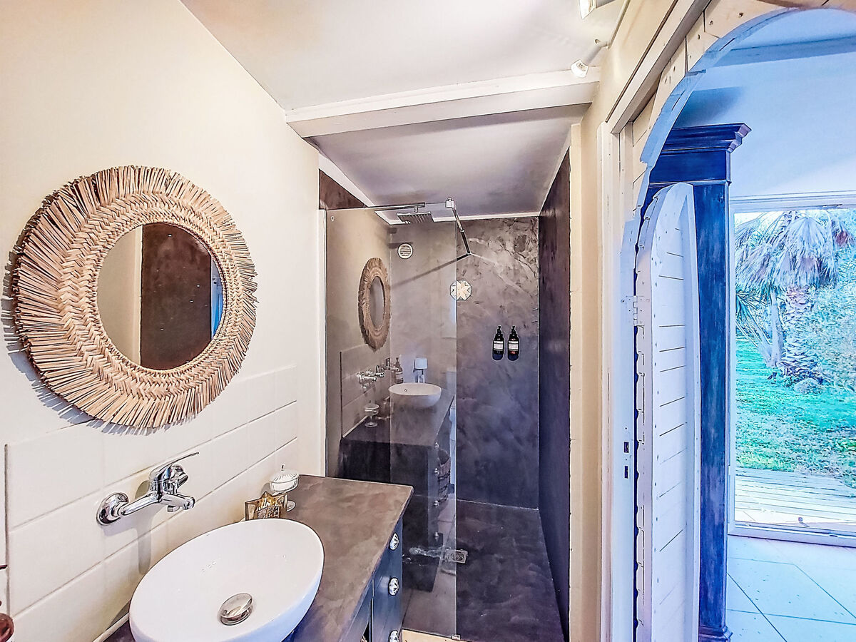 Villa Tarabucetta, 8 pers., piscine privée à Figari - Photo 30