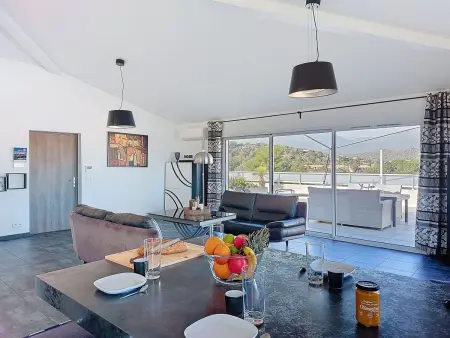 Penthouse La Boétie, 3 chambres et grande terrasse à Porto-Vecchio : photo 4