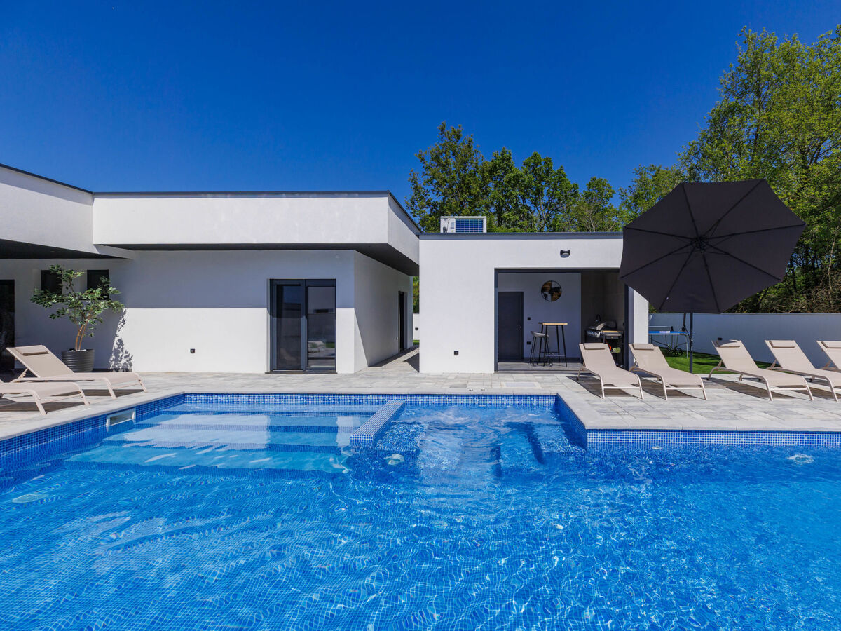 Villa De Karlo, piscine chauffée et sauna en Istrie - Photo 11