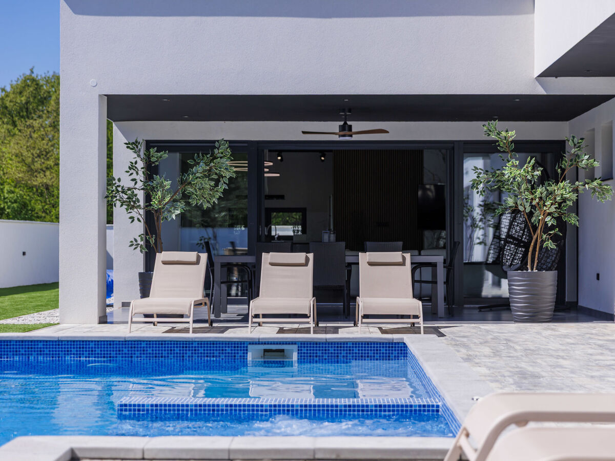 Villa De Karlo, piscine chauffée et sauna en Istrie - Photo 20
