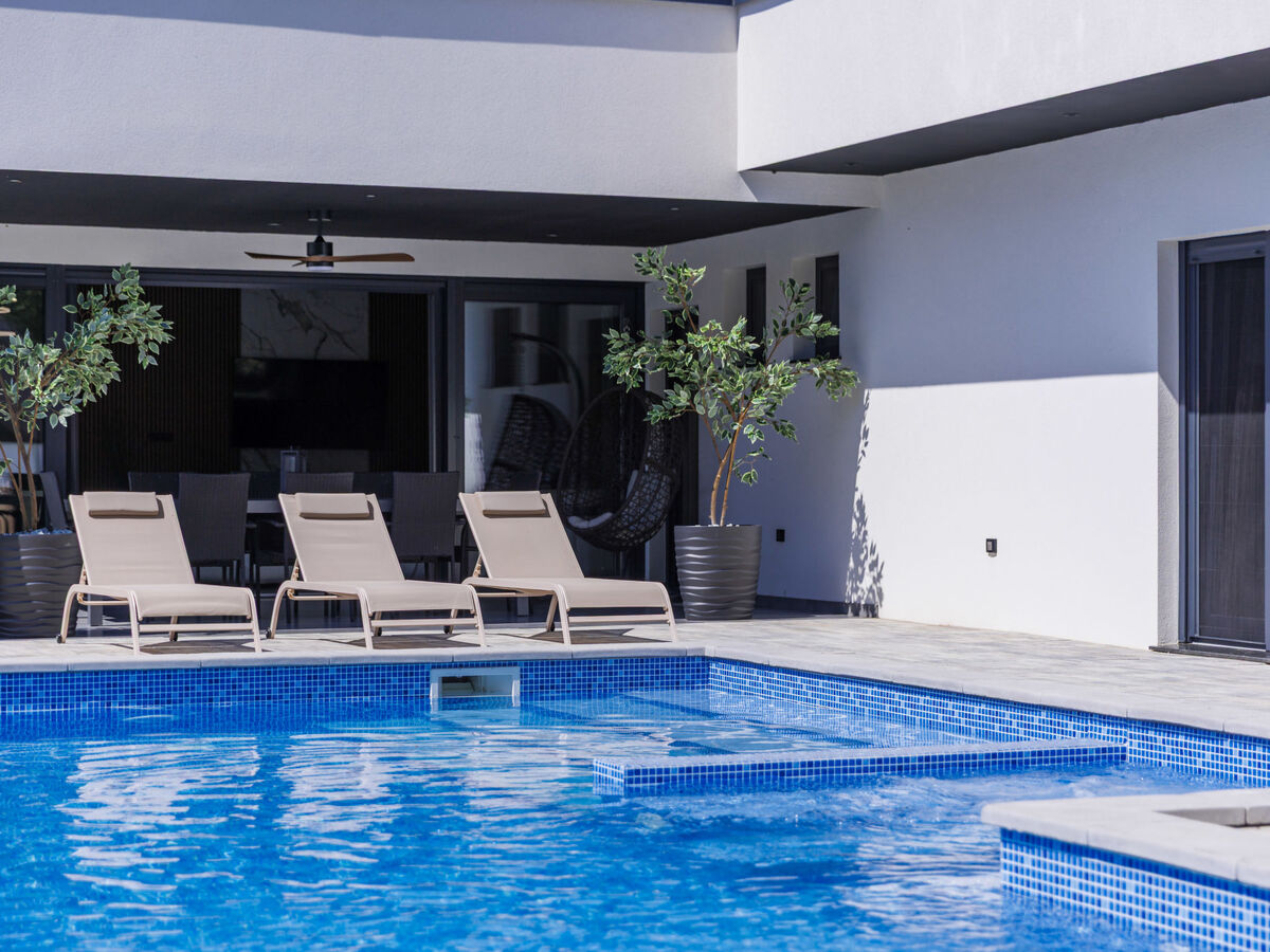 Villa De Karlo, piscine chauffée et sauna en Istrie - Photo 45
