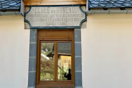 L'école du Hameau - Mont Dore 9 pers, Séjour familial pour 9 avec vue sur le jardin - Photo 44