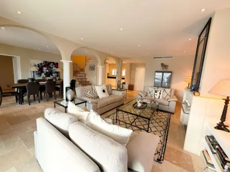 Location maison à Port Grimaud, Maison Moderne avec Amarrage Privé - Port Grimaud