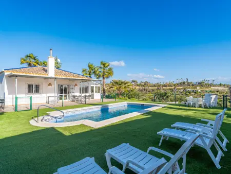 Location gite à Alhaurín el Grande, Chalet de Campagne à Alhaurín el Grande avec Piscine Privée