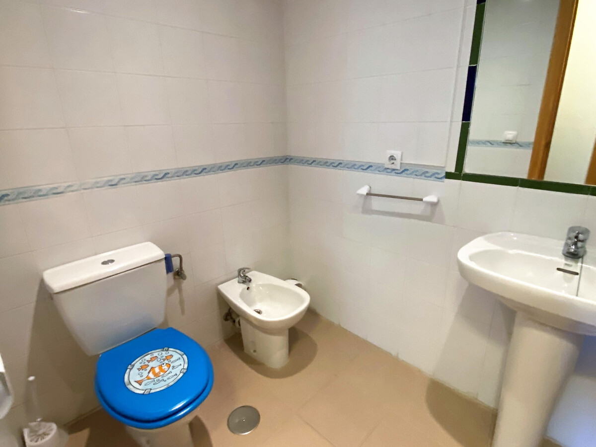 Appartement 89 m² vue mer, terrasse, piscine à Benidorm - Photo 17