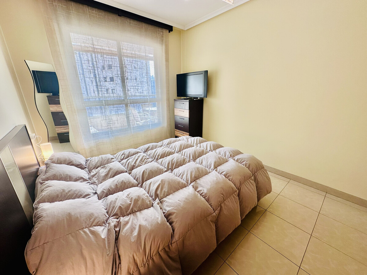Appartement 79 m² avec terrasse, parking et piscine - Photo 9