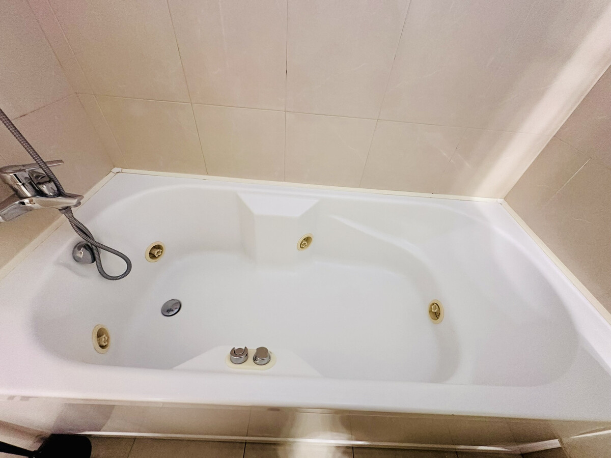 Appartement 79 m² avec terrasse, parking et piscine - Photo 15