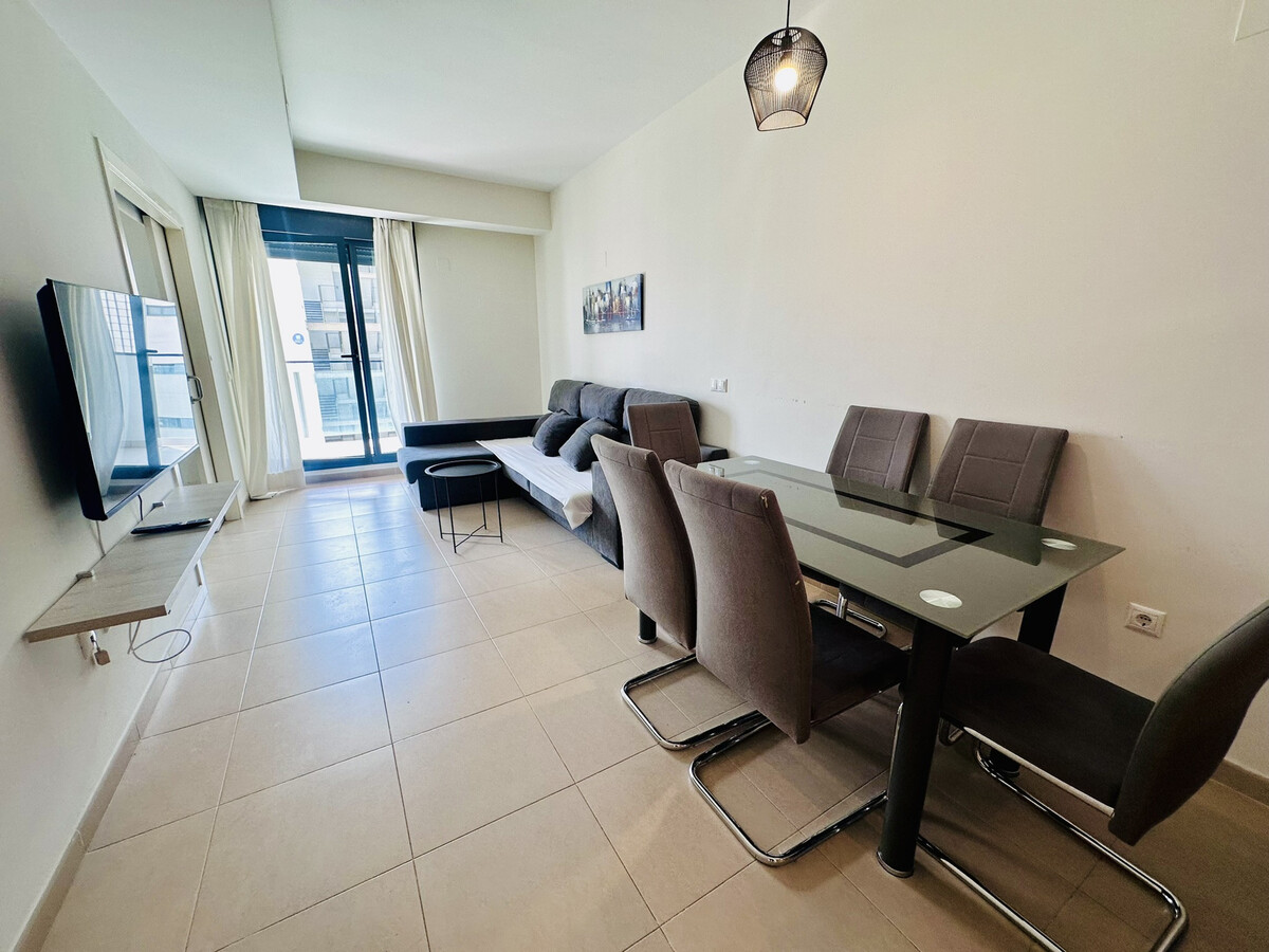 Appartement 2 chambres, 8e étage, 350m de la plage - Photo 5