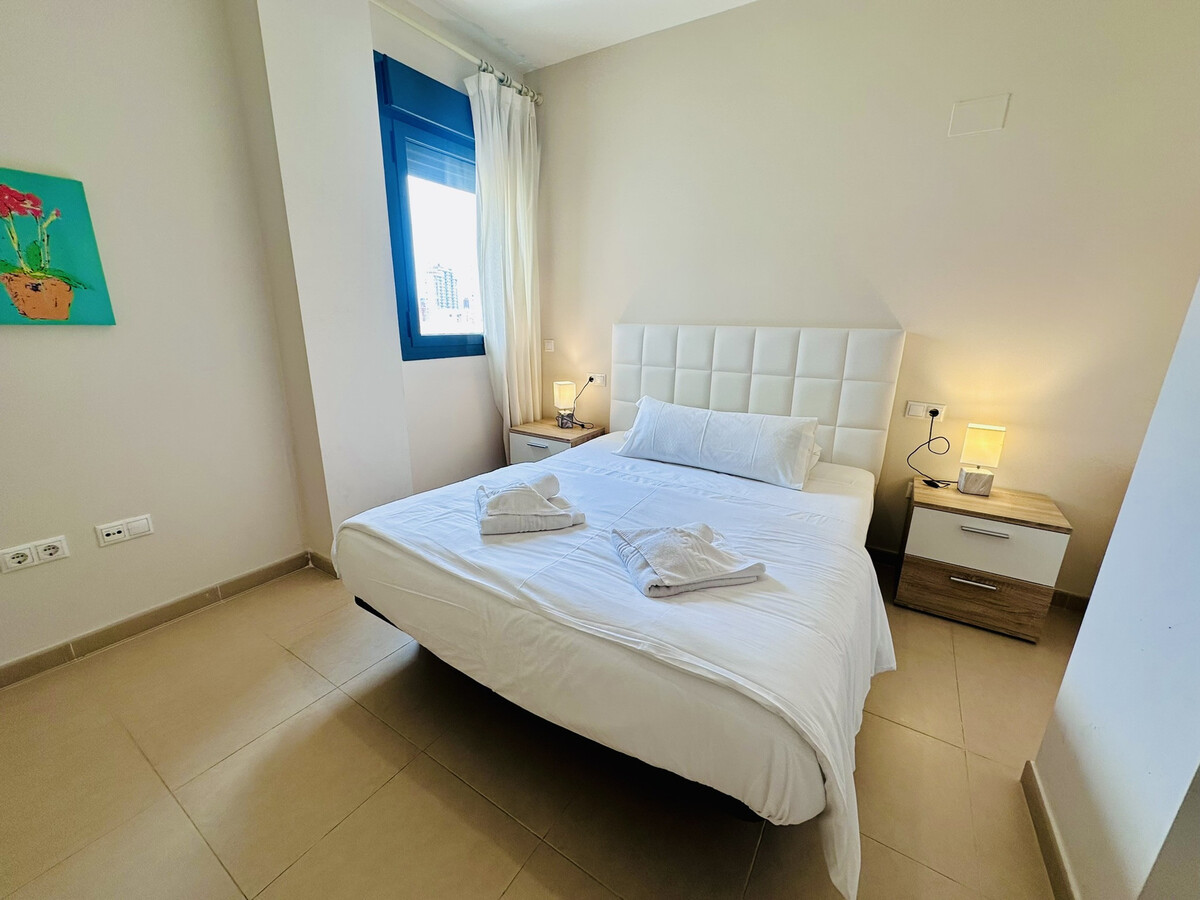 Appartement 2 chambres, 8e étage, 350m de la plage - Photo 9