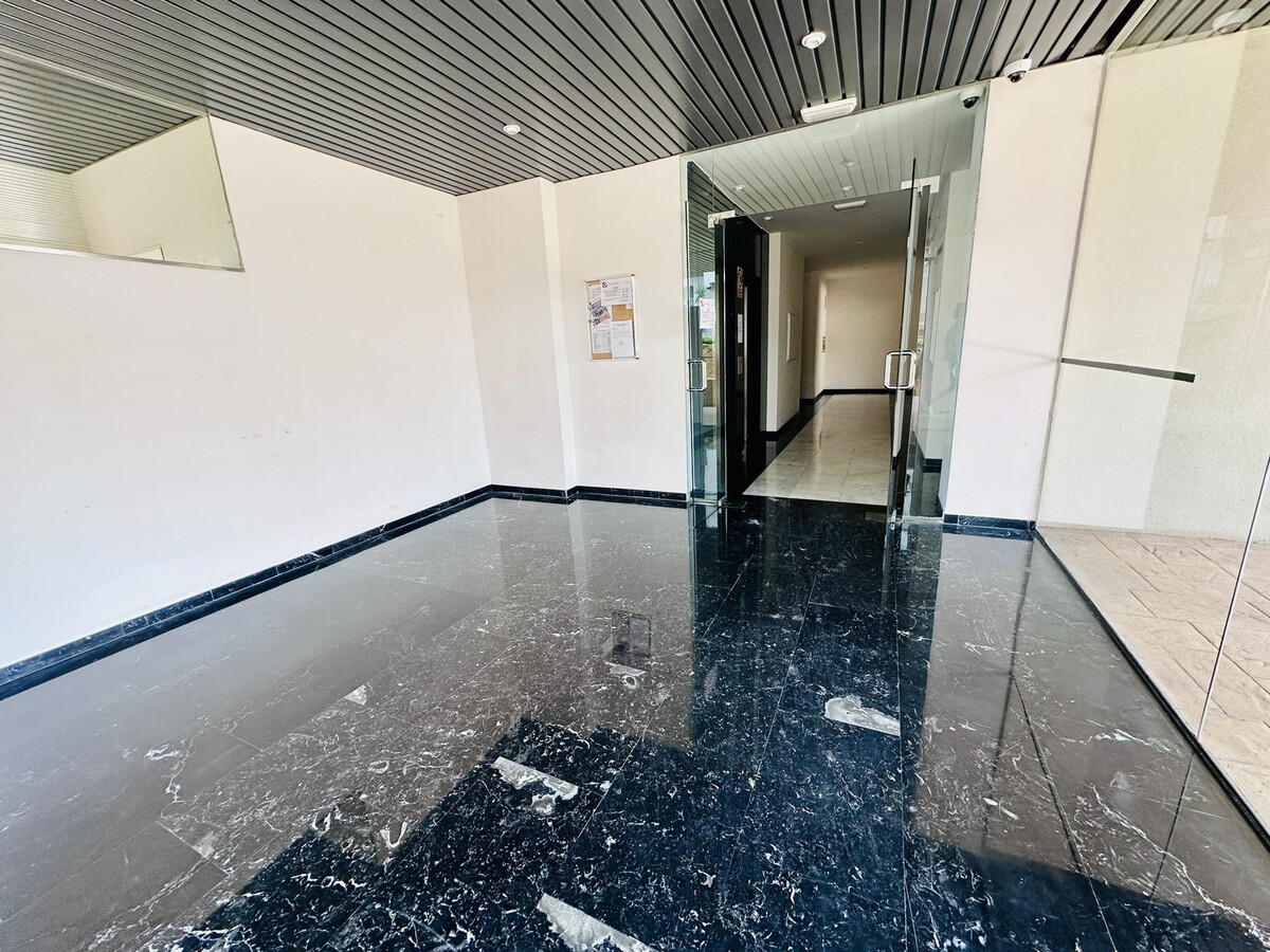 Appartement 2 chambres, 8e étage, 350m de la plage - Photo 20