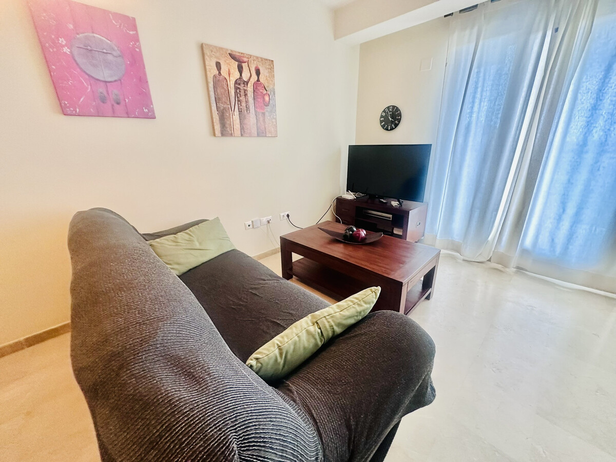 Appartement 10e étage avec vue, piscine et garage à Villajoyosa - Photo 5