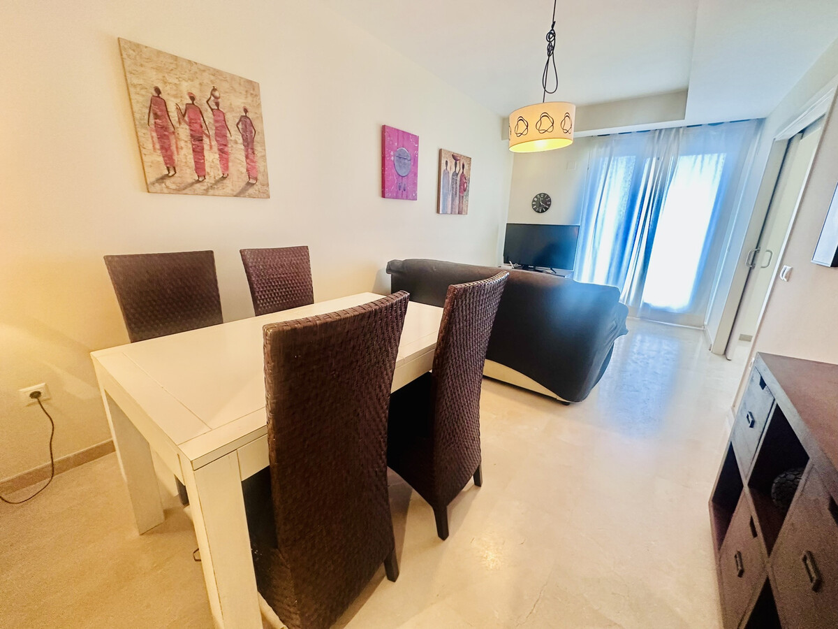 Appartement 10e étage avec vue, piscine et garage à Villajoyosa - Photo 8