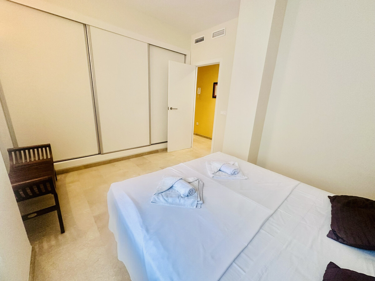Appartement 10e étage avec vue, piscine et garage à Villajoyosa - Photo 10