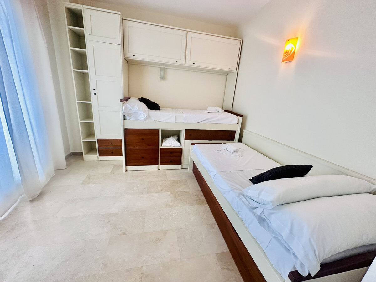 Appartement 10e étage avec vue, piscine et garage à Villajoyosa - Photo 12