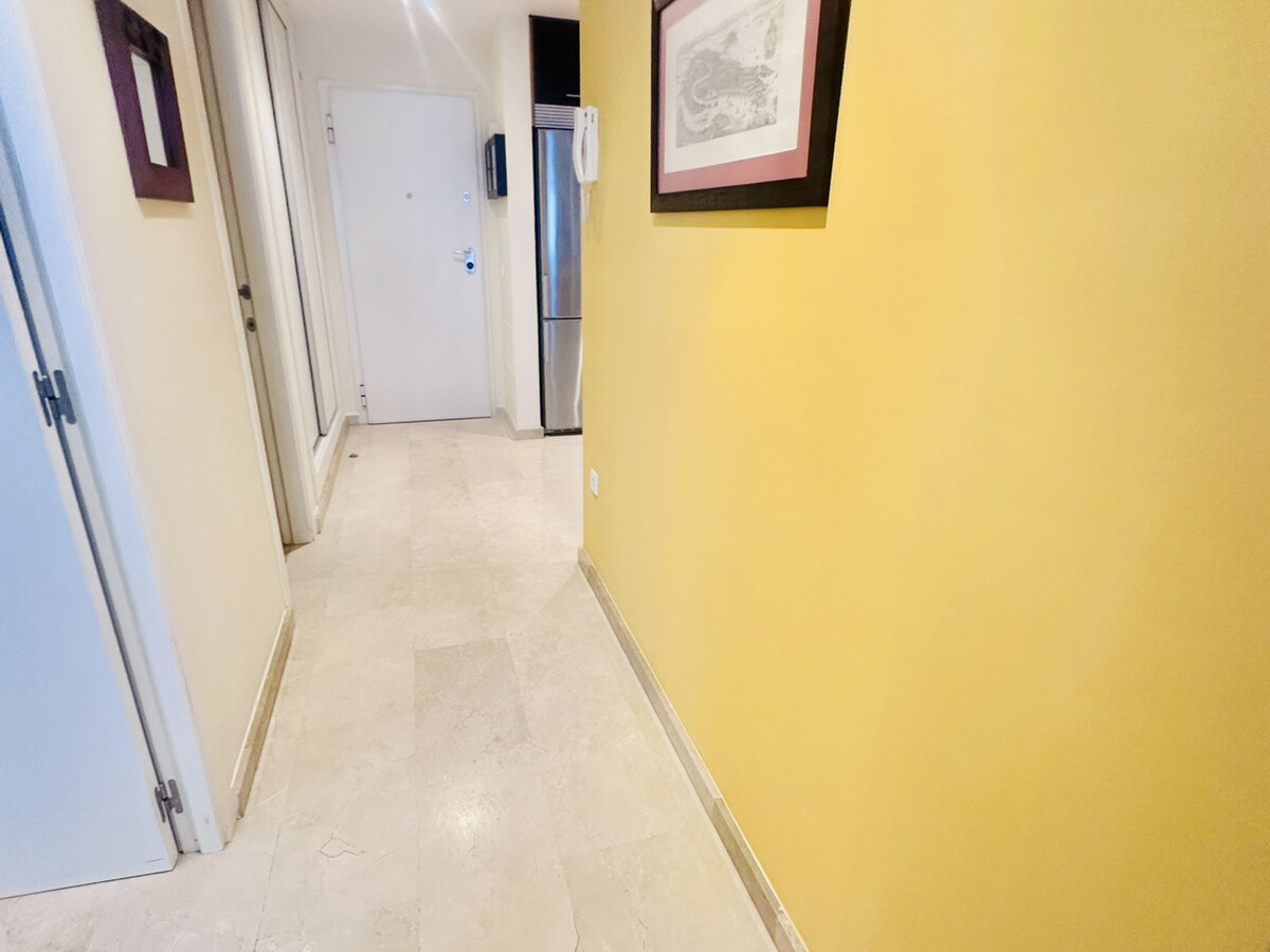 Appartement 10e étage avec vue, piscine et garage à Villajoyosa - Photo 17
