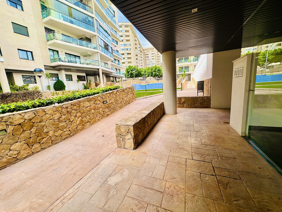 Appartement 10e étage avec vue, piscine et garage à Villajoyosa - Photo 23