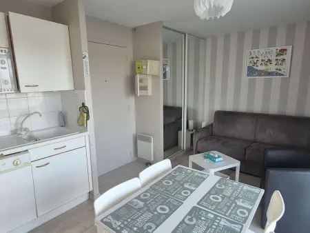 Location appartement à Cucq Stella Plage, Studio lumineux au pied de la mer