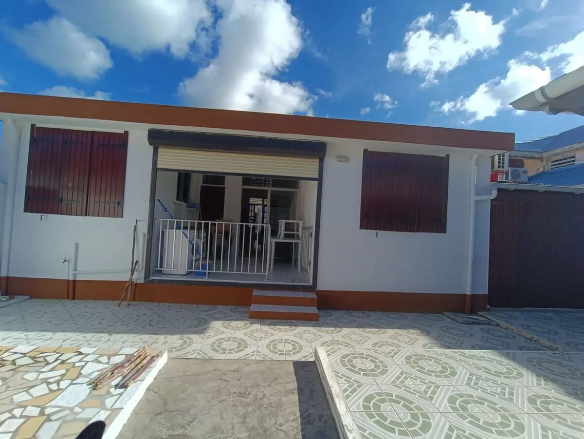 Maison 50 m² Le Moule : jardin clos et terrasse privée - Photo 12