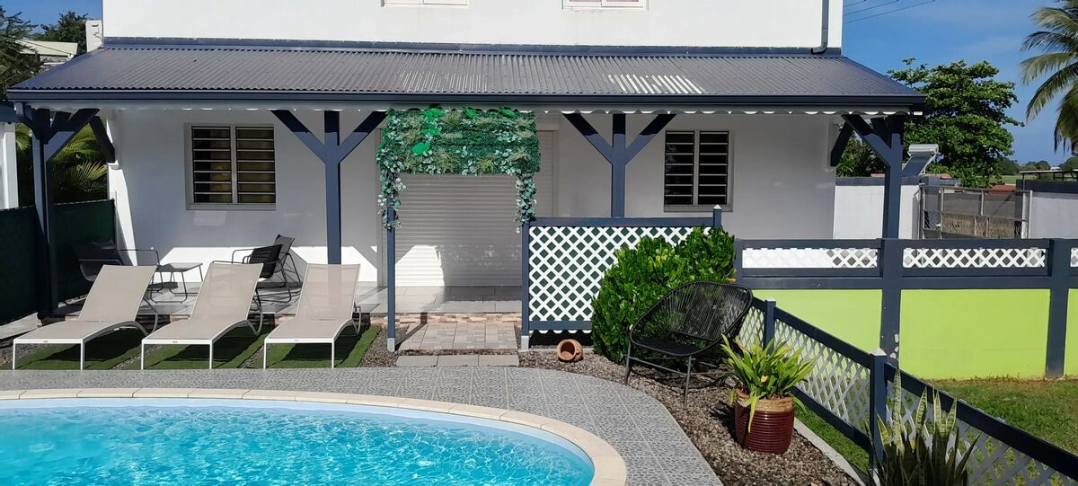 Maison 4 pers. avec piscine partagée aux Abymes - Photo 1