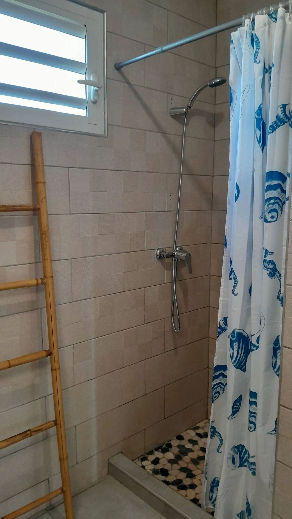 Maison 4 pers. avec piscine partagée aux Abymes - Photo 29