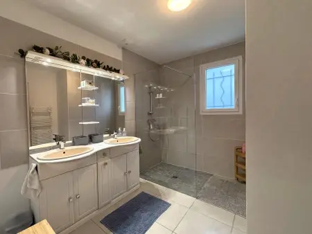 Gîte Virginia à Cusset, 6 pers., jardin et parking : photo 13