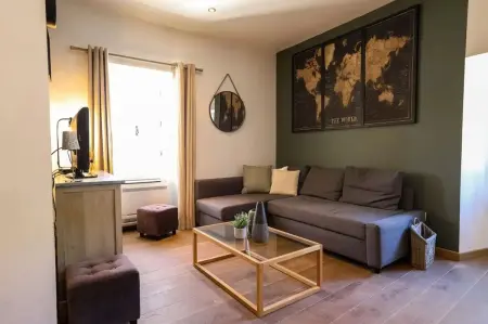 Location maison à Maleville, Maison accueillante avec terrasse près de Maleville, 50 m², piscine