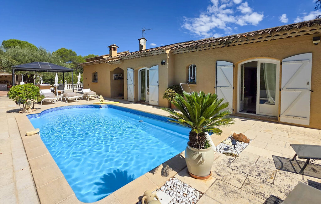 Maison 4 chambres avec piscine à Roquebrune sur Argens - Photo 1